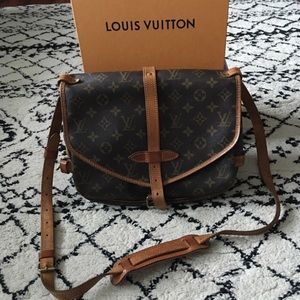 Louis Vuitton saumur 30